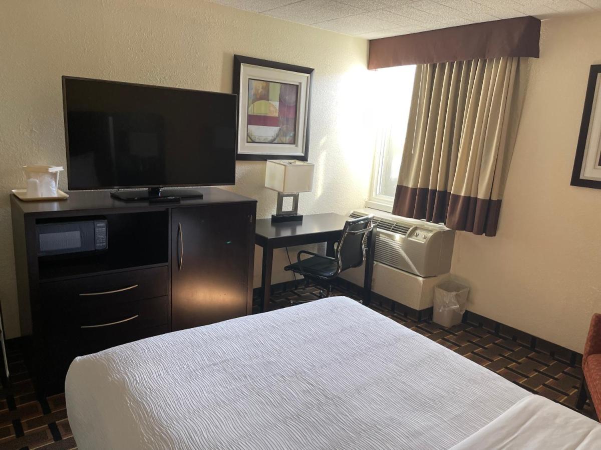 Baymont By Wyndham Scranton Dunmore Ngoại thất bức ảnh