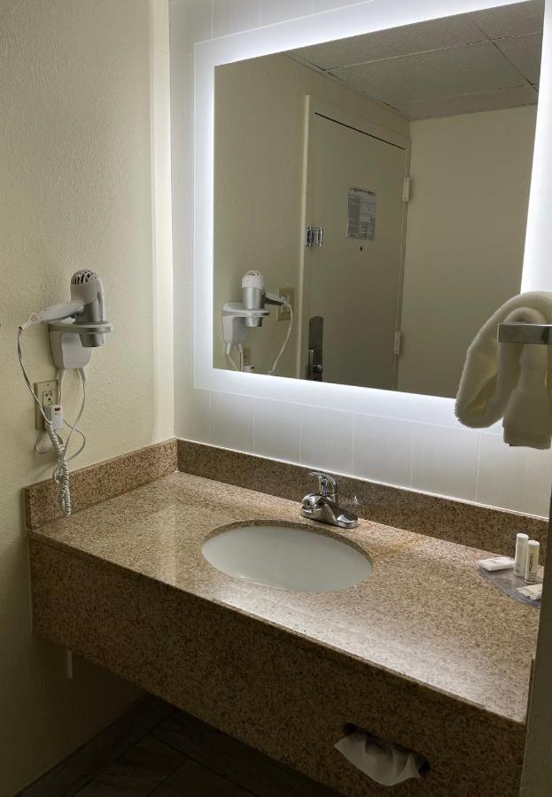Baymont By Wyndham Scranton Dunmore Ngoại thất bức ảnh