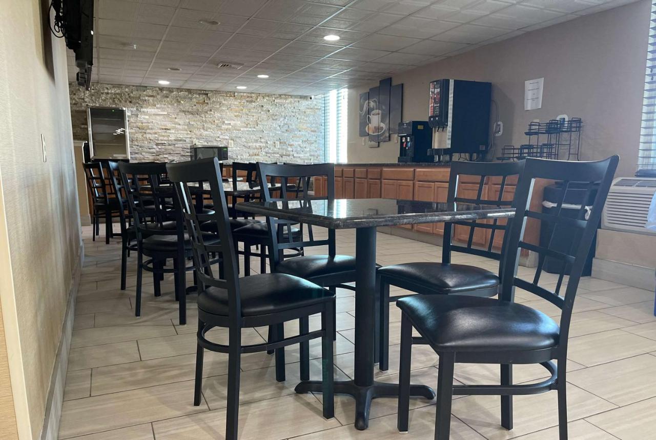 Baymont By Wyndham Scranton Dunmore Ngoại thất bức ảnh